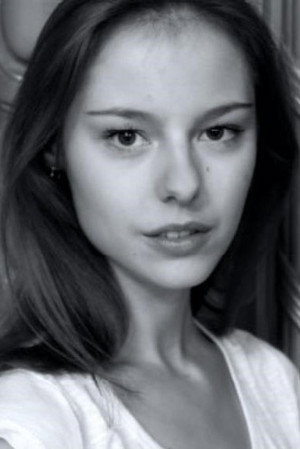 Photo of Marion Barbeau from the Latest Netflix gallery