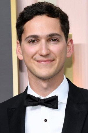 Photo of Matthew Friend from the Latest Netflix gallery