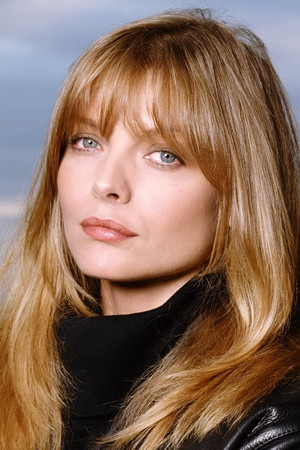 Michelle Pfeiffer photo