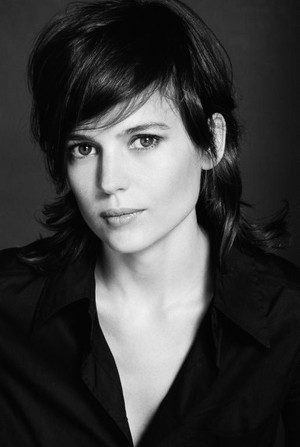 Elena Anaya photo