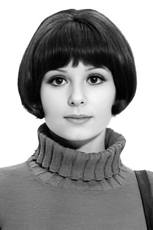 Photo of Tina Sainz from the Latest Netflix gallery