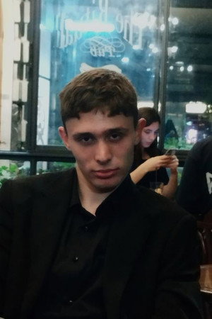Photo of Manuel Montolli from the Latest Netflix gallery