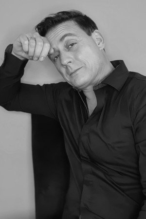 Photo of Remo Vinzens from the Latest Netflix gallery