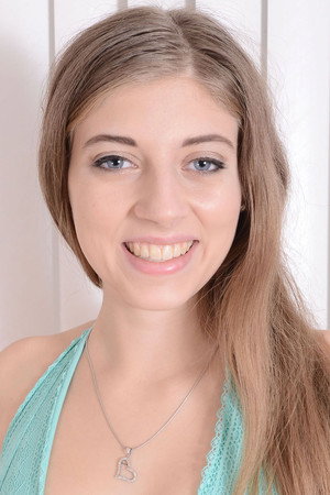 Photo of Alyce Anderson from the Latest Netflix gallery