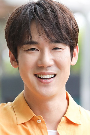 Yoo Yeon-seok photo