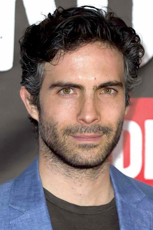 Osvaldo Benavides photo