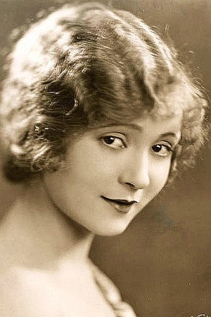 Photo of Nancy Drexel from the Latest Netflix gallery