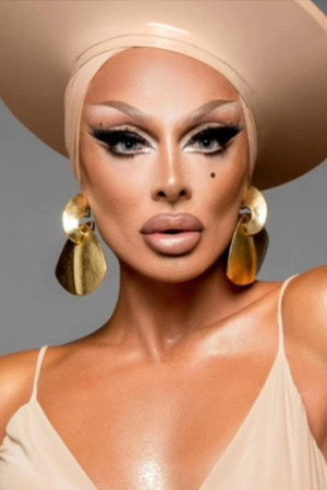 Photo of Raven from the Latest Netflix gallery