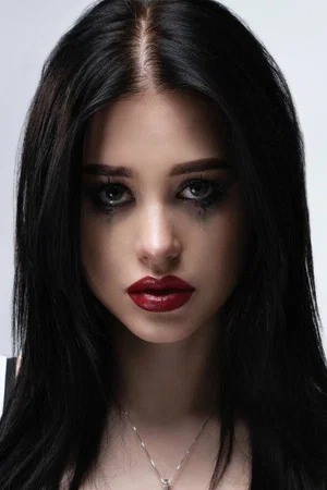 Photo of Diana Aster from the Latest Netflix gallery