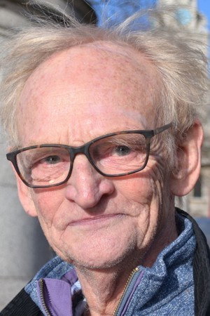 Photo of Robert Watts from the Latest Netflix gallery