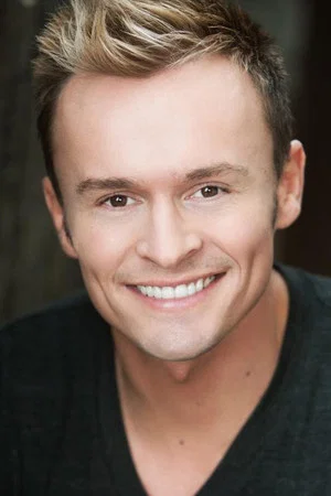 Photo of Jon Lee from the Latest Netflix gallery