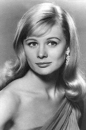 Shirley Knight photo
