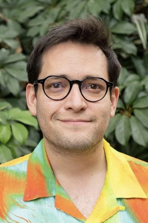 Photo of Arturo Ambriz from the Latest Netflix gallery
