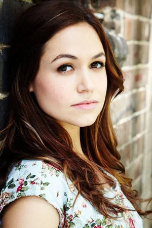 Photo of Kelly Paterniti from the Latest Netflix gallery