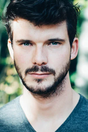 Photo of Simon Labarrière from the Latest Netflix gallery