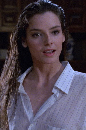 Photo of Lola Forner from the Latest Netflix gallery