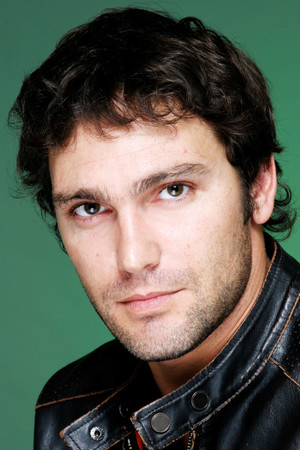 Photo of Néstor Arnas from the Latest Netflix gallery