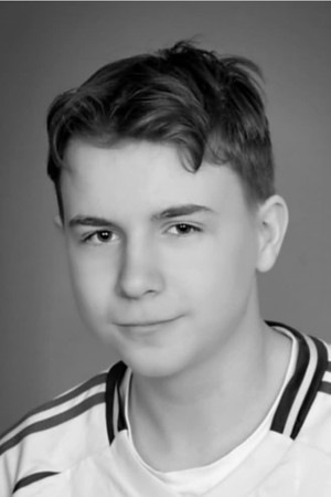 Photo of Simon Hegdal from the Latest Netflix gallery