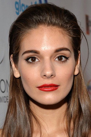 Caitlin Stasey photo