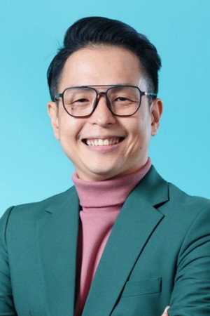 Photo of Ernest Prakasa from the Latest Netflix gallery