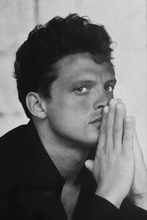 Photo of Luis Miguel from the Latest Netflix gallery