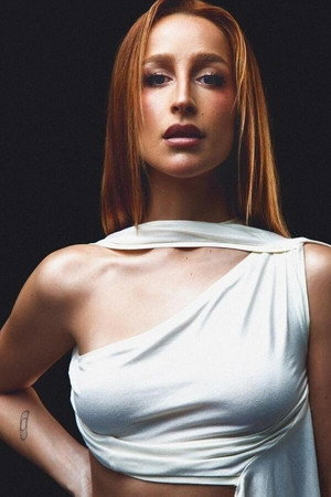 Photo of Belén Aguilera from the Latest Netflix gallery