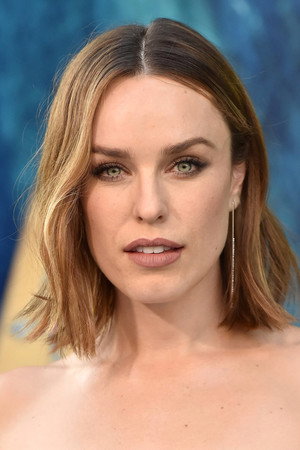 Jessica McNamee photo