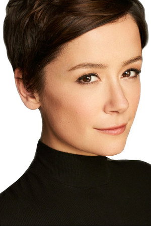 Photo of Phoebe Neidhardt from the Latest Netflix gallery