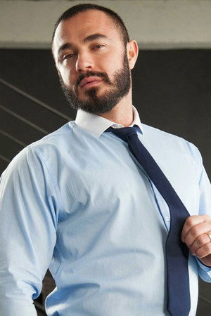 Photo of Jessy Ares from the Latest Netflix gallery