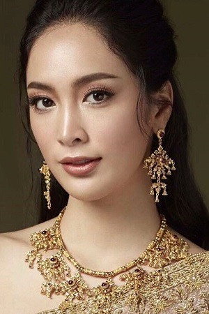 Pitchapa Phanthumchinda photo