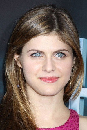Alexandra Daddario photo