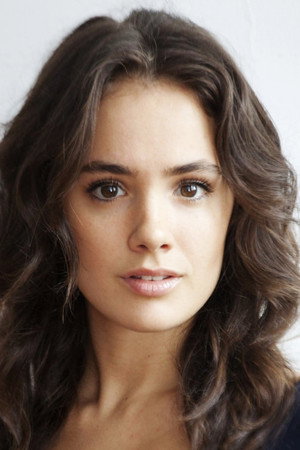 Photo of Cassie Howarth from the Latest Netflix gallery