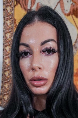 Photo of Nikita Reznikova from the Latest Netflix gallery