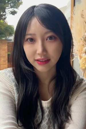 Photo of Han Su-ji from the Latest Netflix gallery