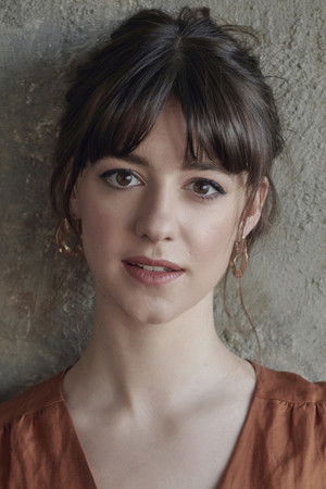 Daisy Edgar-Jones photo