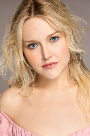 Photo of Kasia Pilewicz from the Latest Netflix gallery