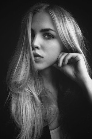 Photo of Sarah Mevers from the Latest Netflix gallery