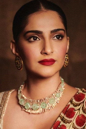 Sonam Kapoor Ahuja photo