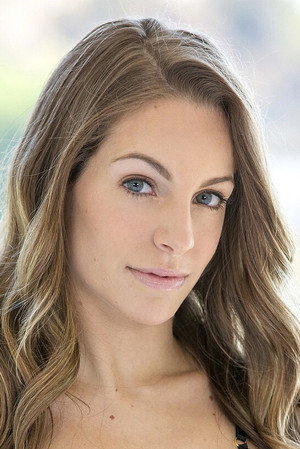Photo of Kimmy Granger from the Latest Netflix gallery