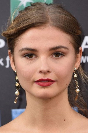 Stefanie Scott photo