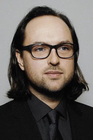 Photo of Kim Frank from the Latest Netflix gallery