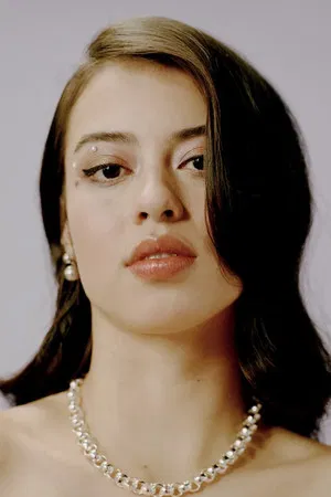 Amber Midthunder photo