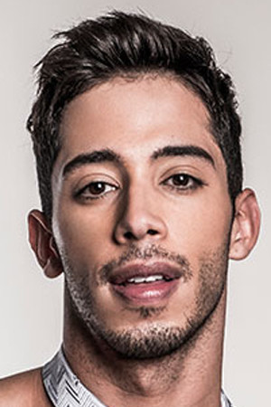 Photo of Drae Axtell from the Latest Netflix gallery