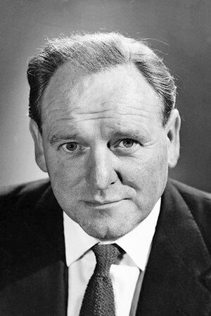 Bernard Lee photo