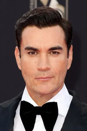 David Zepeda photo