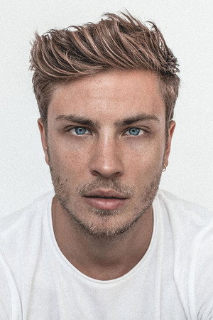 Jannik Schümann photo