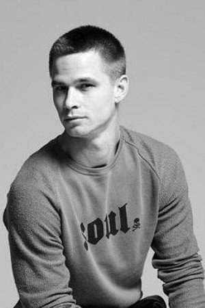 Photo of Michael Vara from the Latest Netflix gallery