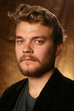 Pilou Asbæk photo