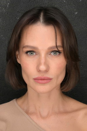 Photo of Yuliya Degtyarenko from the Latest Netflix gallery