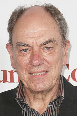 Alun Armstrong photo